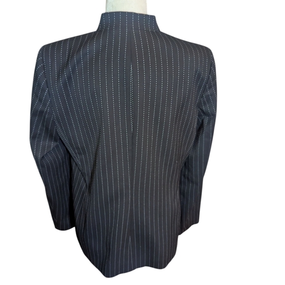 Black Pinstripe Wool Zip Front Mobwife Career Classic Blazer Sz 10 - Picture 5 of 10